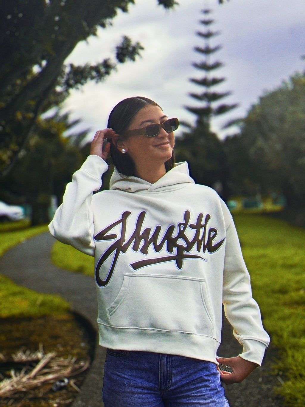J-Hustle Chocolatée Graffiti Appliqué Hoodie – Cream